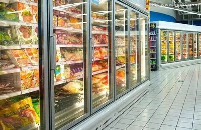 連江兩家企業違規經營冷凍食品被重罰，食品開發與批發領域警鐘長鳴